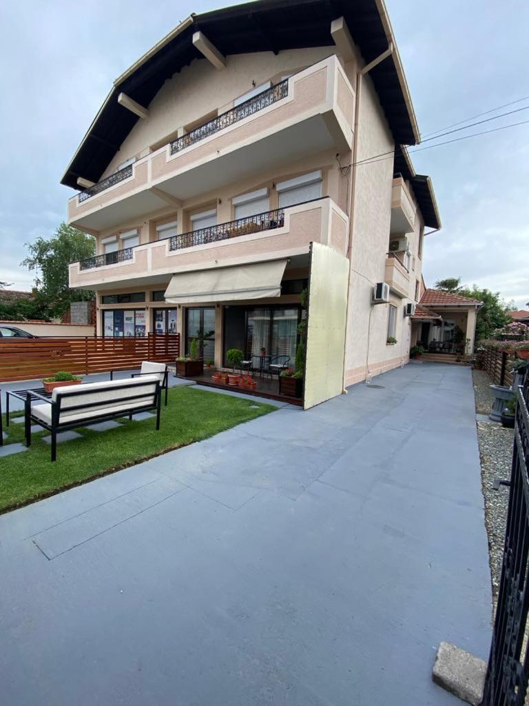 Migato Apartments Gevgelija Ngoại thất bức ảnh